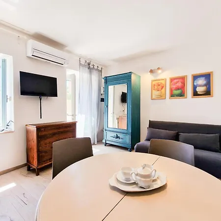 Loft Francesca Old Center Διαμέρισμα